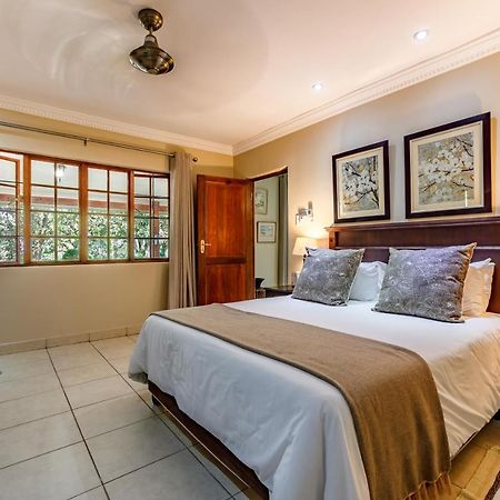 Country Lane Lodge Witrivier Buitenkant foto