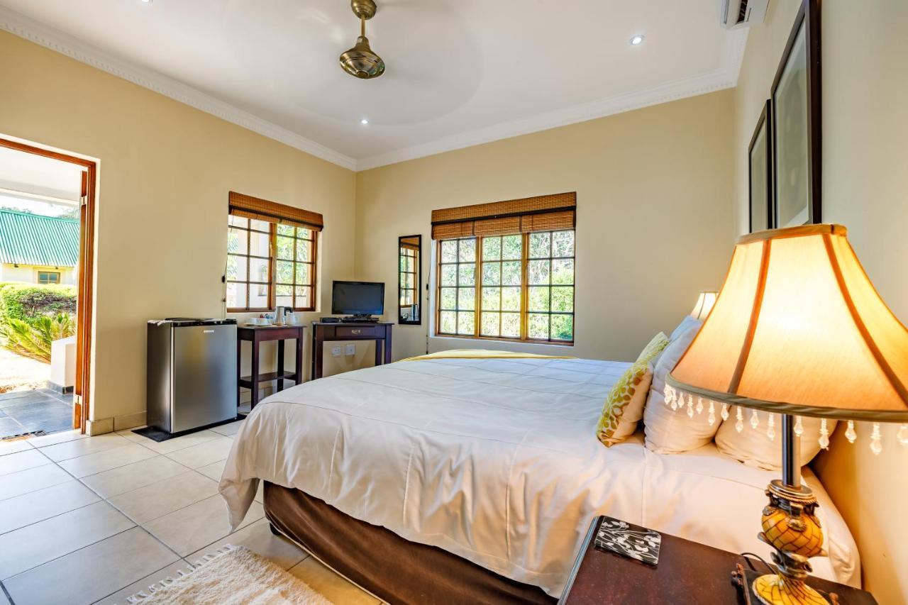 Country Lane Lodge Witrivier Buitenkant foto