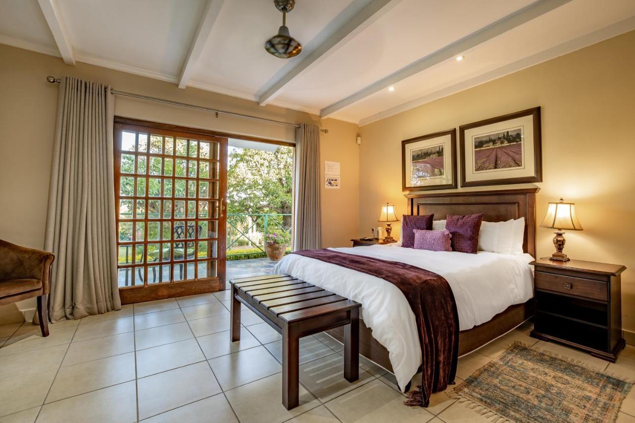 Country Lane Lodge Witrivier Buitenkant foto