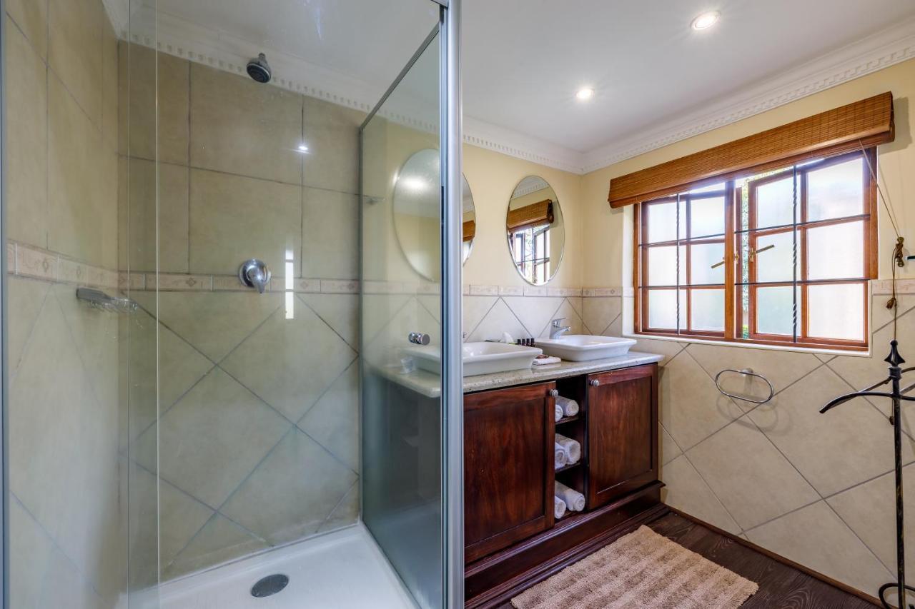 Country Lane Lodge Witrivier Buitenkant foto