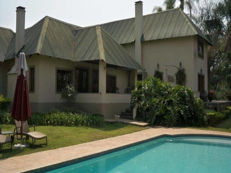 Country Lane Lodge Witrivier Buitenkant foto